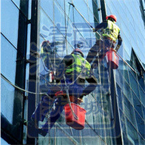 確保安全與效益，打造專業(yè)高空清洗團隊