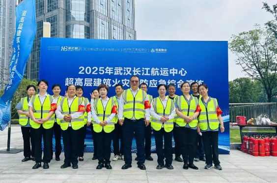 以練為戰(zhàn)，安全護(hù)航！江城清洗事業(yè)部攜手長(zhǎng)航中心開(kāi)展消防實(shí)戰(zhàn)演練