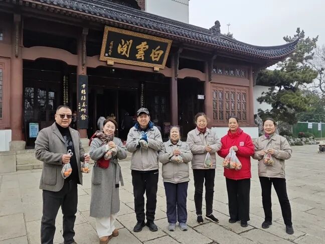 新春慰問(wèn)暖人心｜江城清洗領(lǐng)導(dǎo)看望春節(jié)堅(jiān)守一 線員工